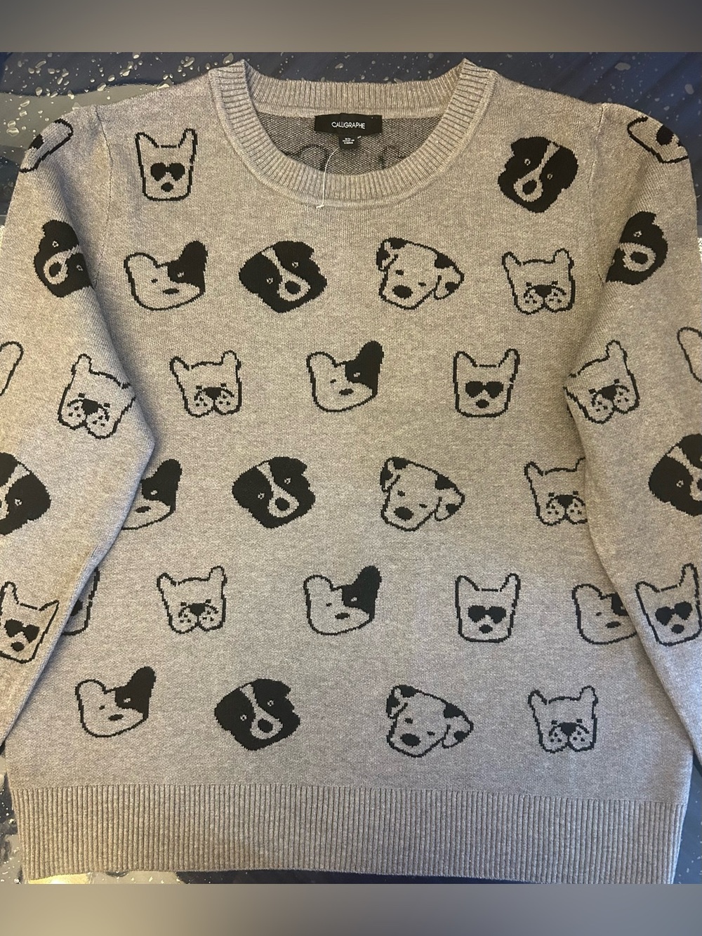 Calligraphy Gray Sweater with Black Dog Faces  Pattern NWT